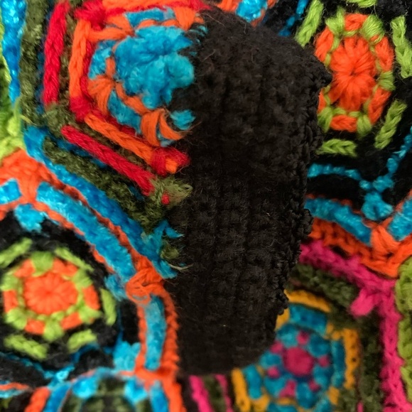 Vintage Crochet Hexagon Multi Color Sweater Size Small - Picture 4 of 7